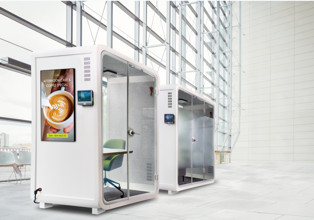 米兰·(milan)子公司达擎之智慧行动办公舱，采用PDLC智能调光玻璃设计，透过通电与断电的电流切换，呈现透明与雾面效果，具节能降耗特性并兼顾隐私，确保信息安全