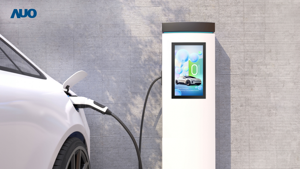 友達〝EVSE車用充電樁解決方案〞專為電動汽車充電樁設計，具有高亮度、克服戶外艱難環境的耐溫、耐紫外線等特性，並搭載散熱性及擴充性強的高效能工業電腦，可實現人機互動訴求，如資訊顯示、支付等應用